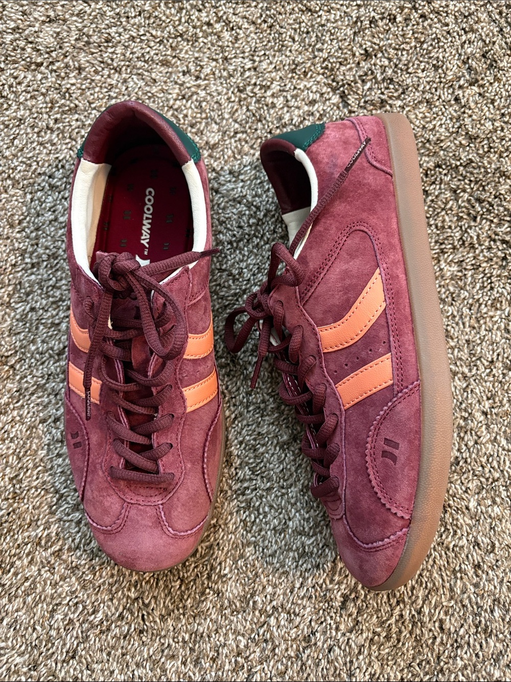 Coolway Kinzuna Women’s Burgundy Suede Sneakers with Peach Stripes Size 10